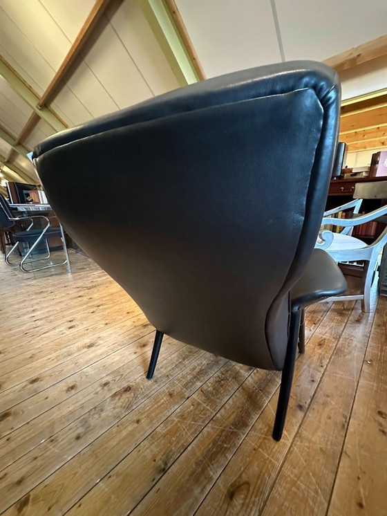 Image 1 of Artifort Hairpin Fauteuil (Model 105) nieuw gestoffeerd.