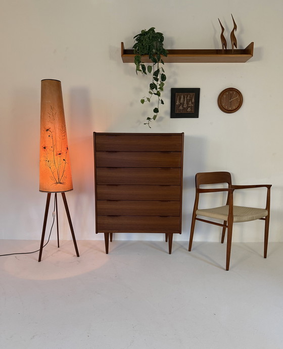 Image 1 of Lampadaire trépied vintage orné de fleurs séchées, Hesse Leuchten '60