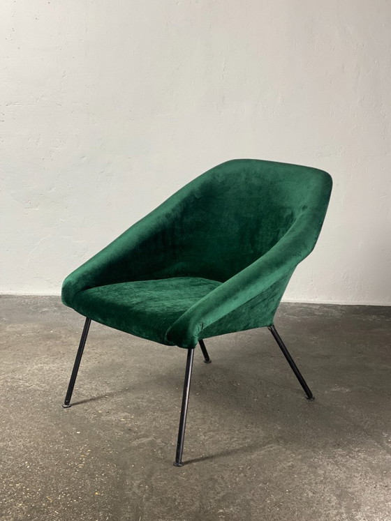 Image 1 of gerestaureerde vintage cocon fauteuil uit de jaren 60