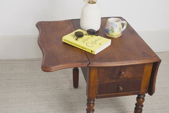 Antique French Pembroke Drop Leaf Table, Walnut Veneer Extendable End Table With Drawers, French Provincial (photo 33 of 41)