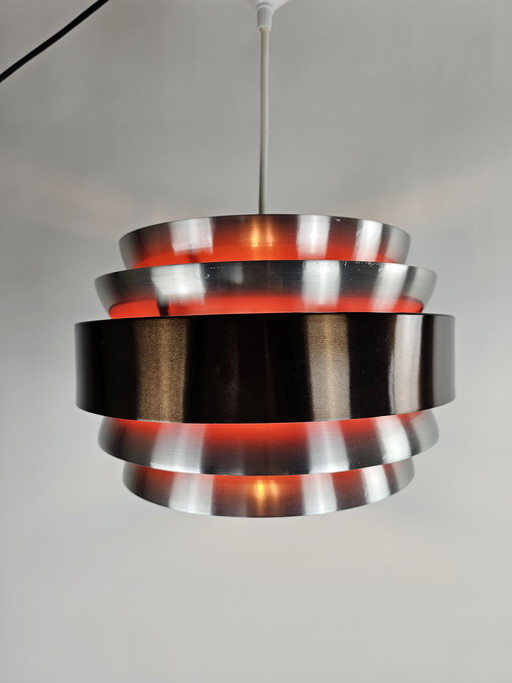 Lakro pendant lamp bowls with beautiful reflection