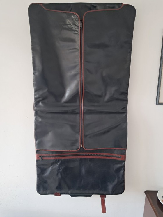 Leather luggage – Gifts (photo 5 of 9)
