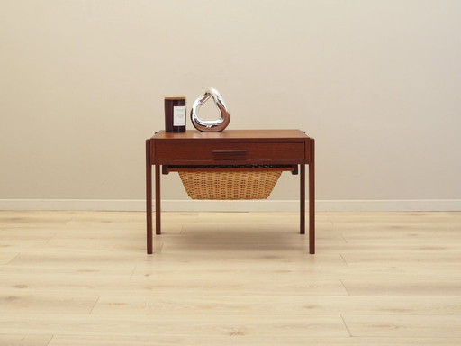Teak coffee table, Danish design, 1970s, production: Denmark