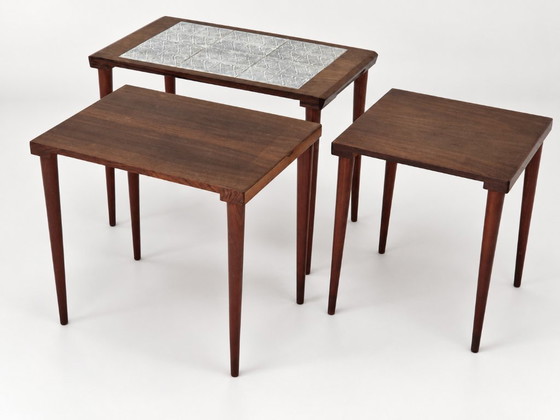 Rosewood nesting tables with ceramic tiles,  Denmark, 1960s, set of 3 – Side tables (photo 6 of 19)