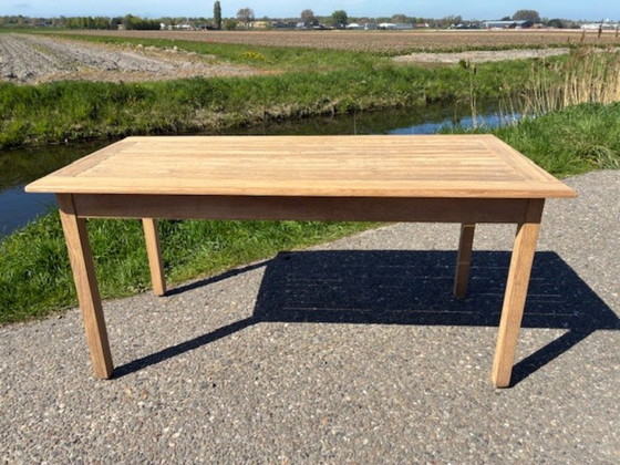 Image 1 of Table de jardin Gloster en teck de haute qualité et robuste - comme neuve -