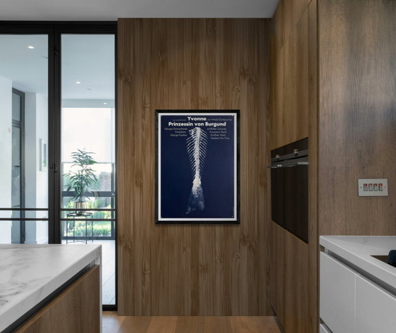 Image 1 of 🎭 Prinses von Burgund (Yvonne) – ca. 1970 – Originele A1-poster van F+R Grindler | Zeefdruk | 84×59cm | Duitsland