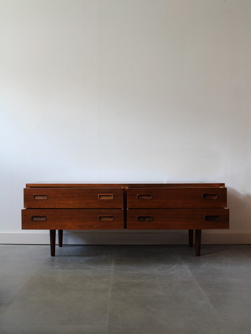 Vintage Danish chest of drawers/TV unit by Hundevad in rosewood