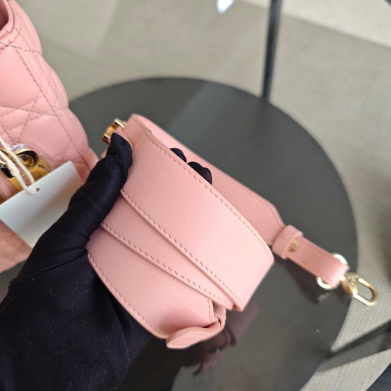 Image 1 of Borsa Dior Lady Small ABC Flap - Pelle di agnello Cannage rosa chiaro con finiture dorate MyABC