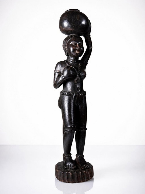 Statuetta africana vintage in legno intagliato, Africa occidentale, XX secolo