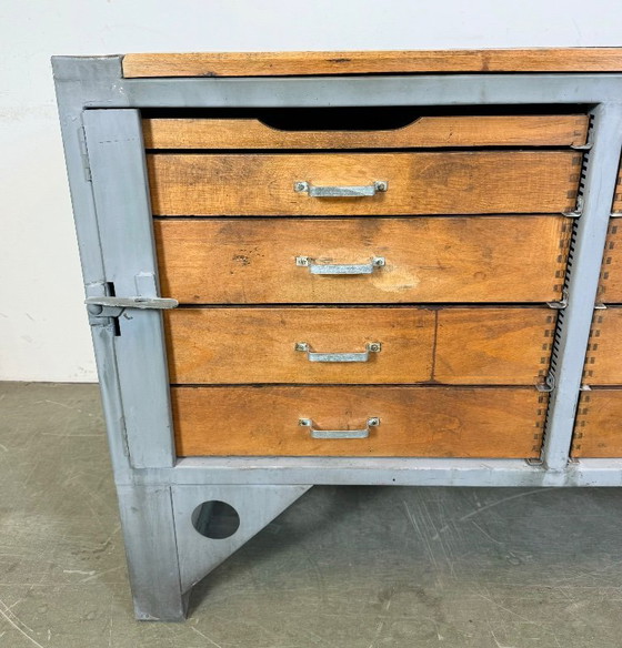 Image 1 of Cassettiera industriale grigia vintage, anni '60