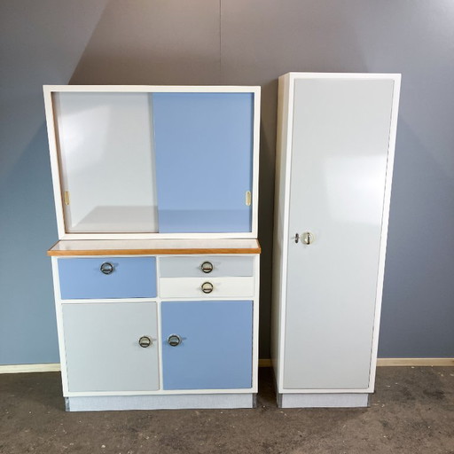 Mobili da cucina, blu pastello e grigio chiaro, anni '60, mobili di metà secolo