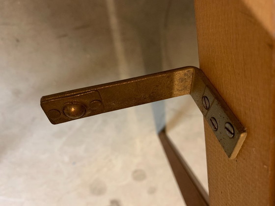 Image 1 of Round extendable dining table from Lübke