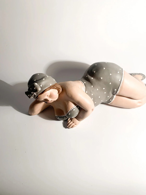 Sculpture de femme allongée attribuée à L'Acquilone, années 2000 (photo 7 of 11)