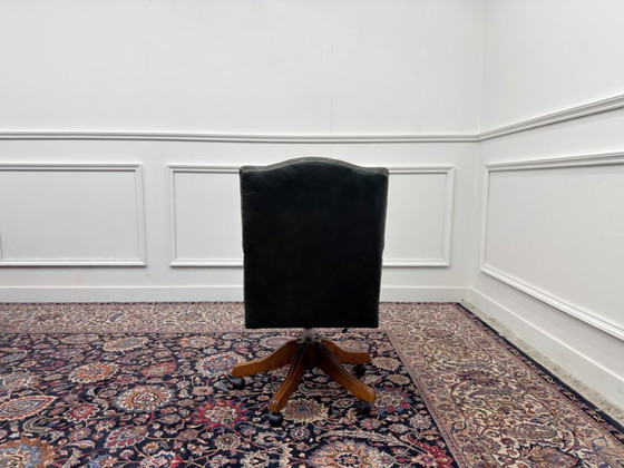 Silla de oficina Chesterfield inglesa verde – Sillas de oficina, Leather, Wood (photo 4 of 7)