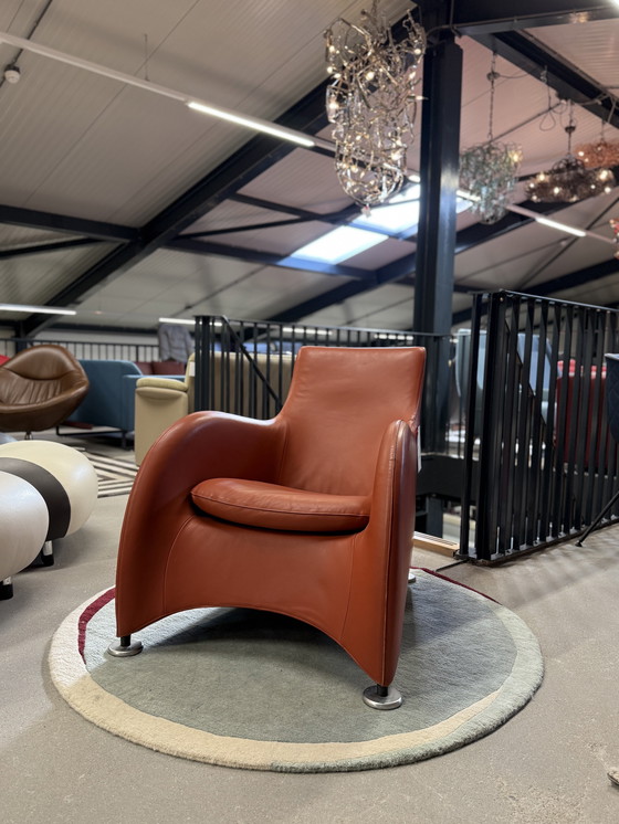 Image 1 of Modell Montis Loge Sessel Tomatenrot Leder anzeigen