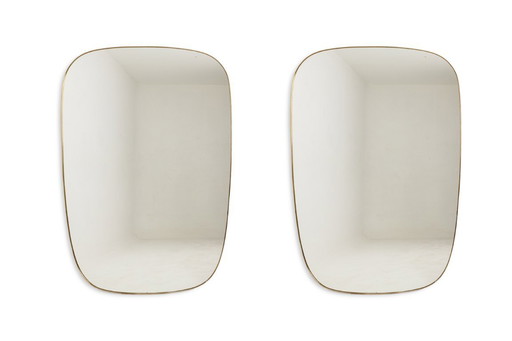 Gio Ponto, in de stijl van. Een paar spiegels omlijst met verguld messing. Jaren 80.