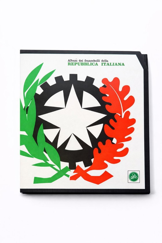 Image 1 of 2 albums de timbres Bolaffi Milord de la République italienne, 1945-1977