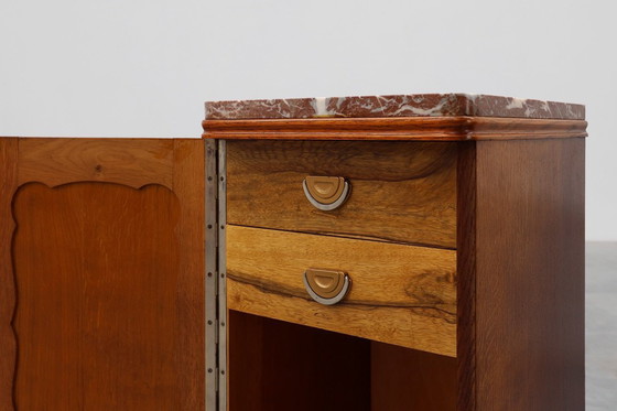 Image 1 of Paar Art Deco nachtkastjes van eikenhout met marmeren blad, Frankrijk ca. 1925
