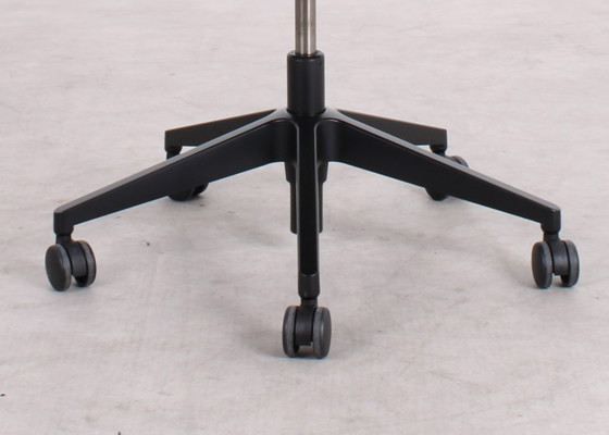 Image 1 of Haworth Comforto 5975 office chair dark gray