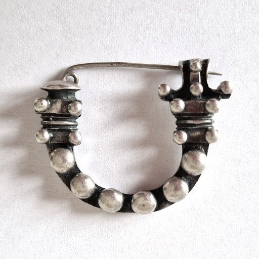 Zilveren fibula broche - Zeldzaam - Gemerkt