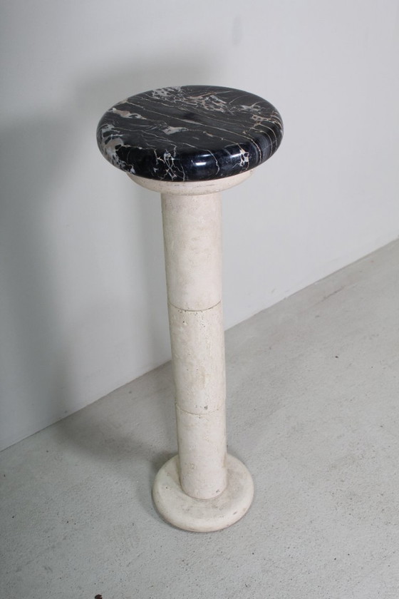 Image 1 of Colonne à plantes en travertin vintage et marbre