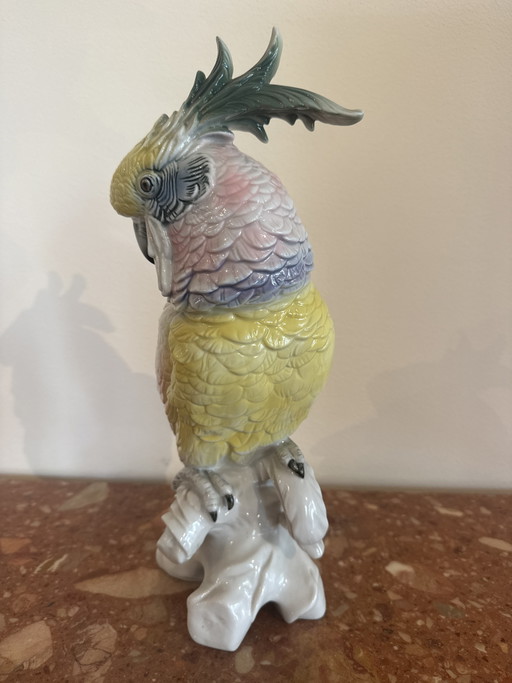 Porzellankakadu aus der Manufaktur Karl Ens – decoratieve objecten, Porcelain