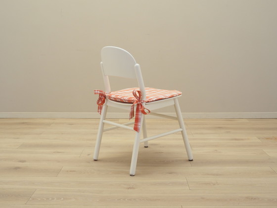 Image 1 of Ensemble de quatre chaises en hêtre, design italien, années 1970, Production : Italie