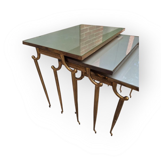 Image 1 of Ensemble de tables d'appoint vintage en laiton 1970