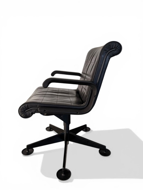 Image 1 of Richard Sapper bureaustoel voor Knoll - Zwart leer op glijders, circa 1979