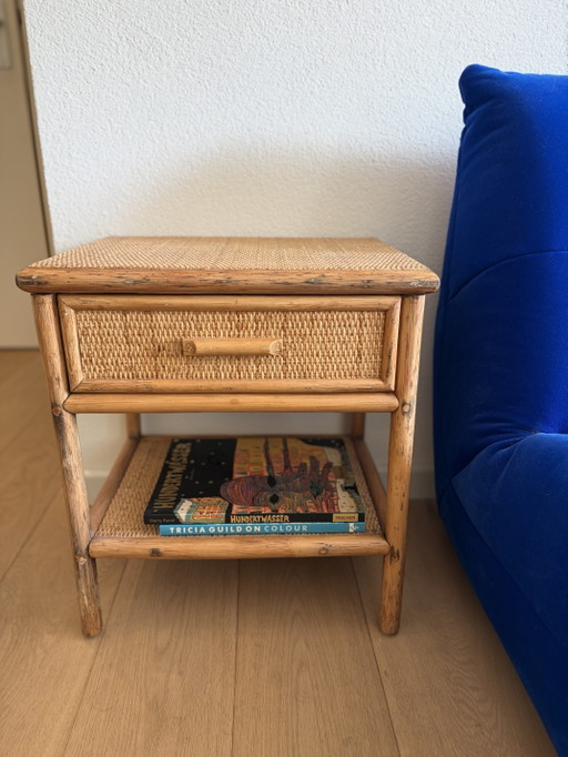 Vintage rotan en bamboe nachtkastje / bijzettafel – Jaren 70 Boho – Bamboo, Rattan (photo 2 of 8)