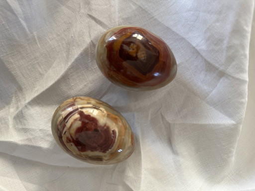 Conjunto de dos huevos de ónix