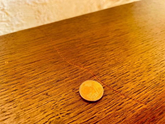 Image 1 of Librería de roble de mediados de siglo, con puertas correderas de cristal, década de 1960