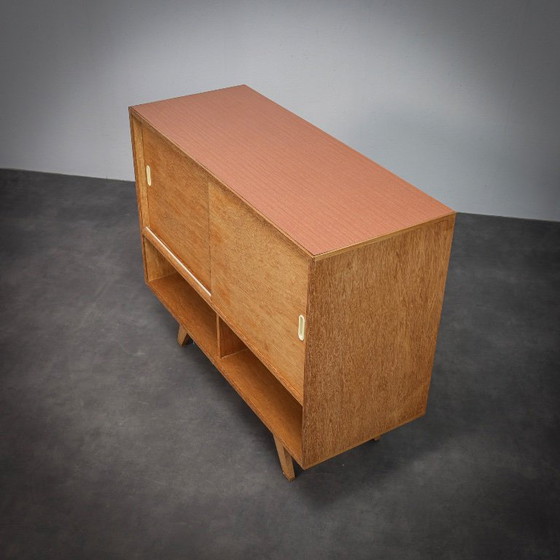 Image 1 of Jiři Jiroutek Sideboard mit Schiebetüren, Tschechoslowakei, 1960er Jahre