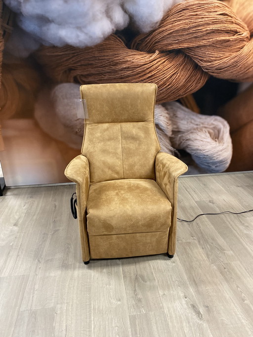 El sillón reclinable Future Celine M con función de ponerse de pie