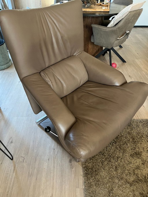 Fauteuil et repose-pieds Rolf Benz type 6500