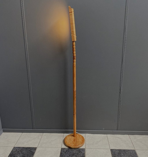 Lampadaire de Solbackens Svarveri de Suède modèle 1001 – vloerlampen, Wood (photo 2 of 12)