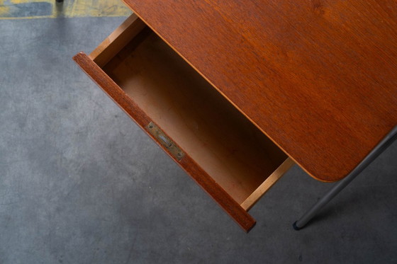 Image 1 of Escritorio de profesor muy raro de Arne Jacobsen