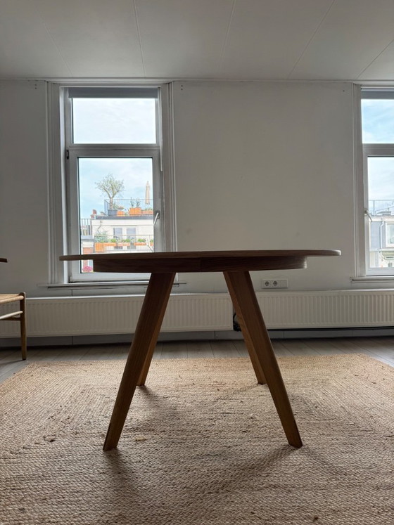 Bolia Soft Mood Esstisch Ø122 cm + Ausziehplatte – weiß pigmentierte Eiche – Esstische, Holz (photo 4 of 7)
