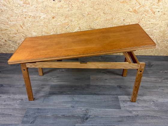 Tavolino da caffè o tavolo da pranzo regolabile in rovere, design danese anni '60 '70 – Tavolini da caffè (photo 19 of 21)
