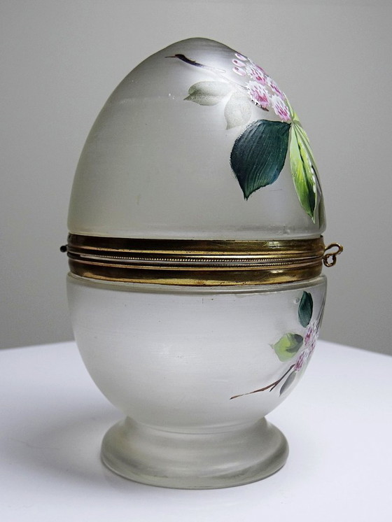 Image 1 of Boite oeuf verre givré émaillé et laiton ancien XIX-XXe