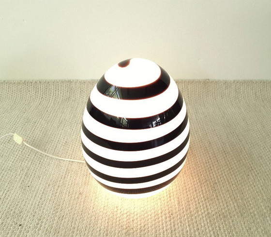 Image 1 of Large ILU di Vetro glass table lamp / floor lamp, egg-shaped Zebra black and white glass, Italian glass Dutch design
