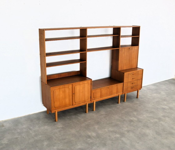 Image 1 of meuble mural vintage suédois en teck