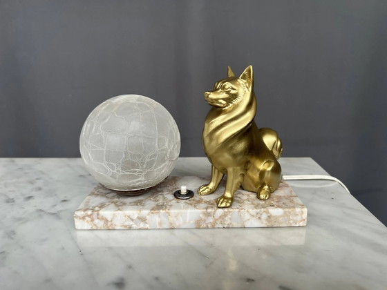 Lampada da notte con statuetta di Spitz in stile Art Déco su base di marmo. – Lampade da tavolo, Marble (photo 5 of 6)