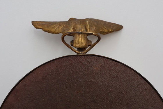 Image 1 of Petit miroir convexe décoratif doré de style Empire avec aigle, France
