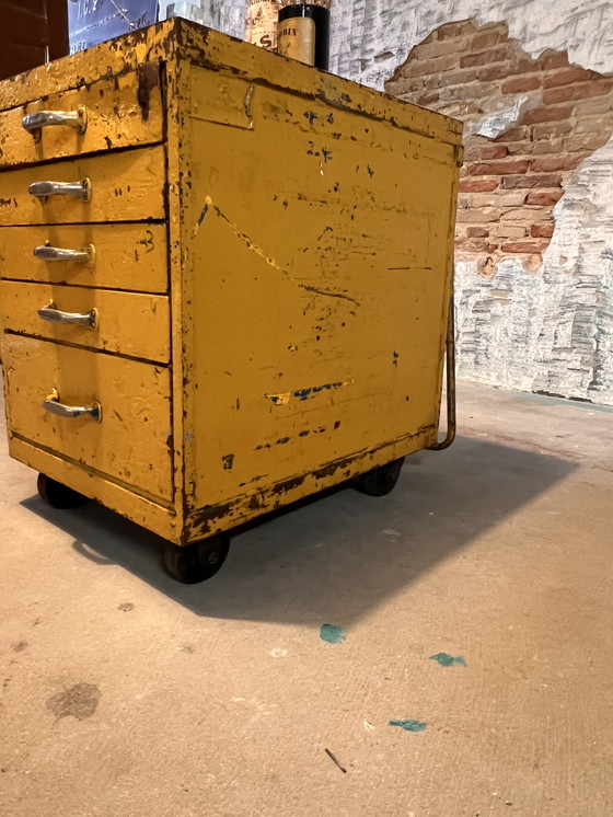 Image 1 of Industriële Laden Kast op Wielen