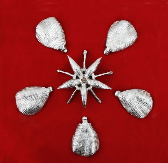 Image 1 of Gucci Style Five Petal Flower Ashtray or Catch-all Mid Century Italy C1960s