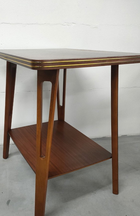 Image 1 of Table d'appoint/table à plantes unique du milieu du siècle avec incrustations de laiton (années 1960).