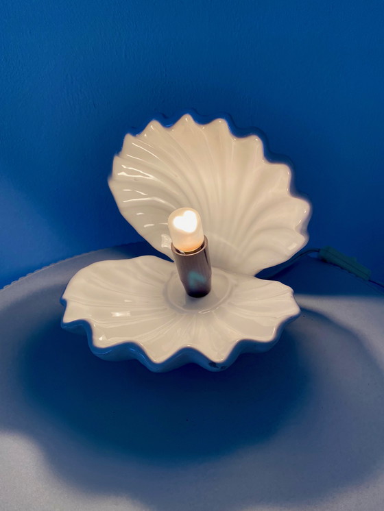 Image 1 of Vintage witte mosselschelp / oester tafellamp - 1970s-80s Mid Century Modern Home Decor Verlichting
