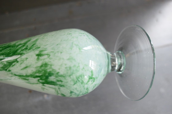 Image 1 of Vase Vintage en verre blanc vert