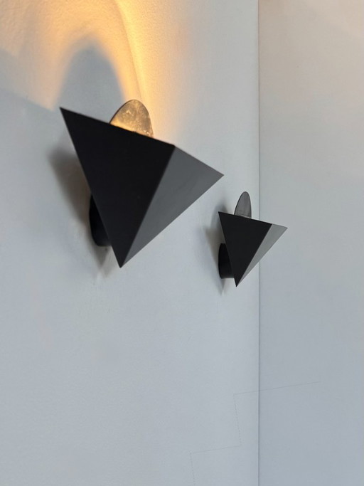 Similaires Page 1 of 8 Paire d'appliques murales vintage métal noir mat, France, 1970